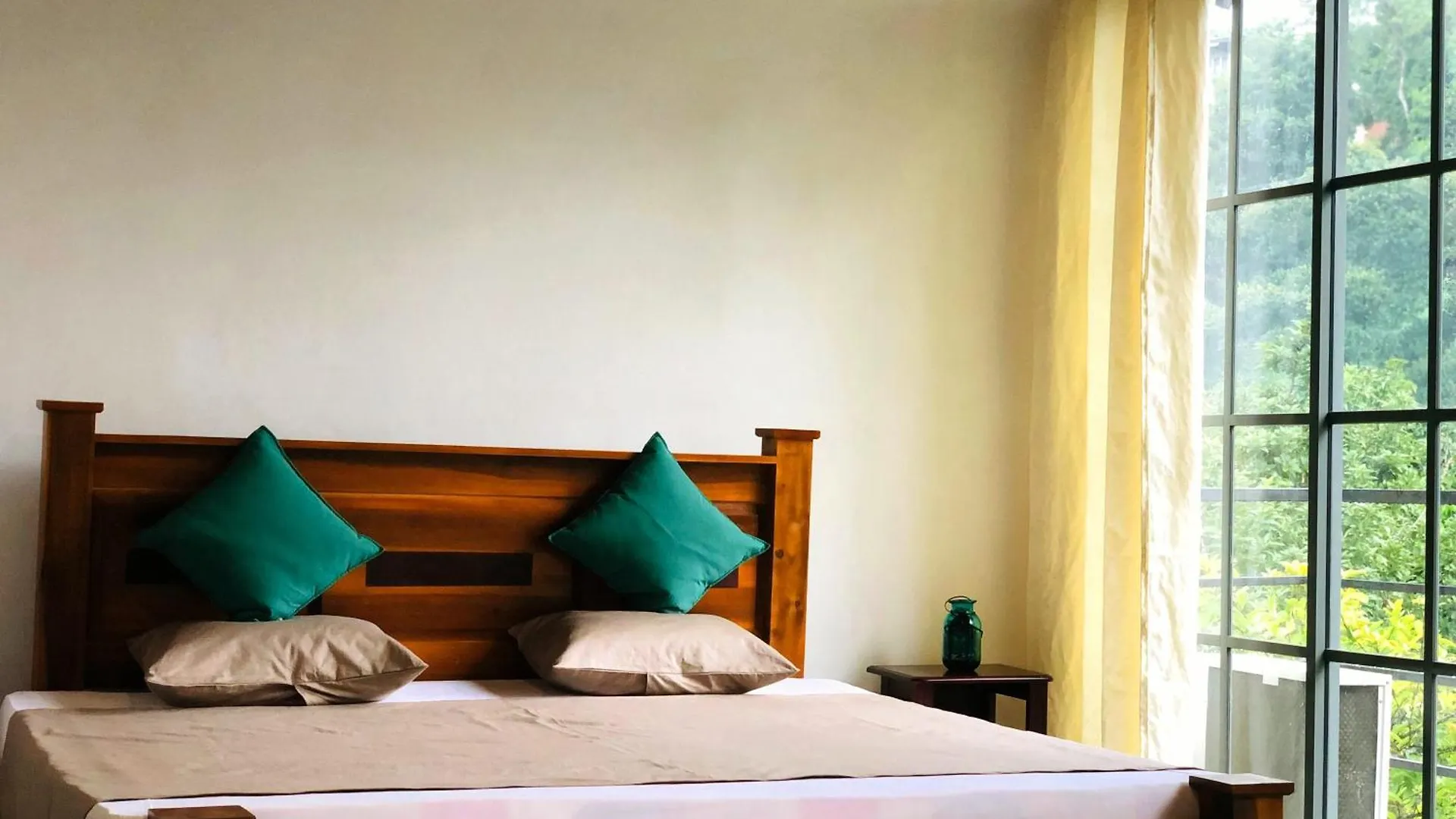 Barefoot Inn Kandy location